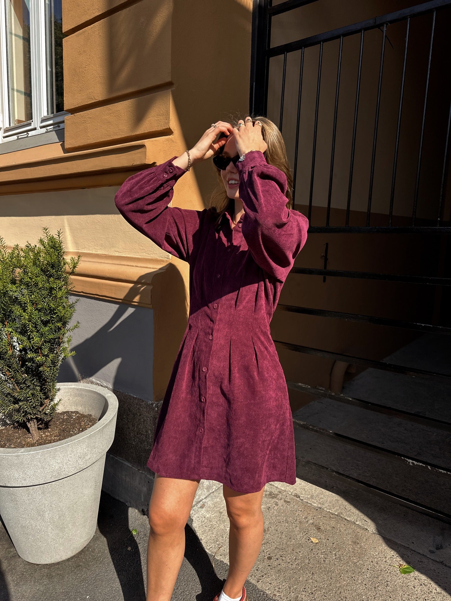 VICORDU Short Dress - Fig